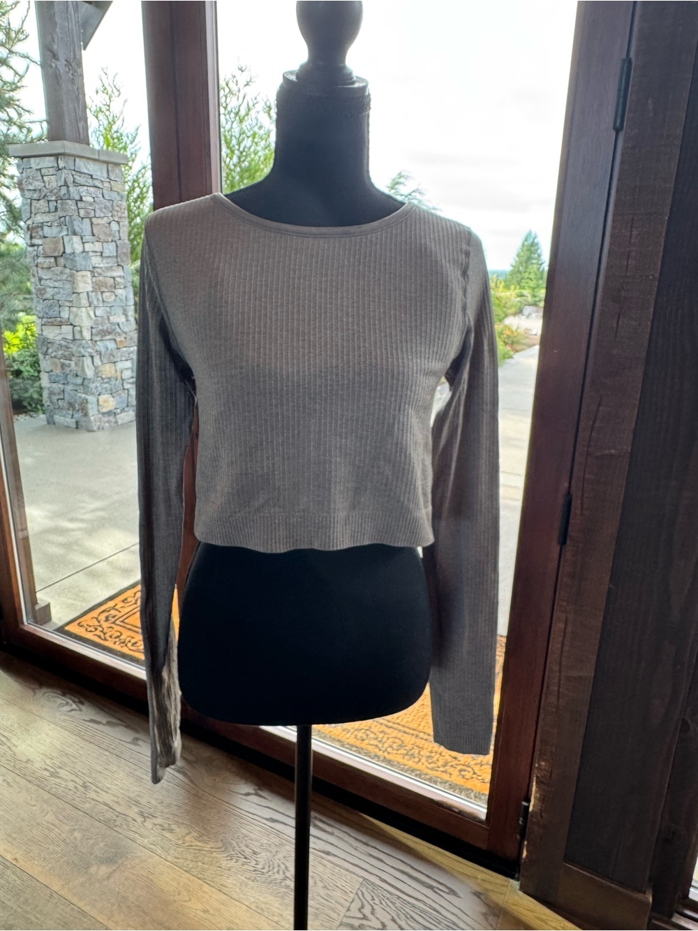 Lululemon Hold Tight Cropped Long Sleeve Ribbed Top Brown sz. 10